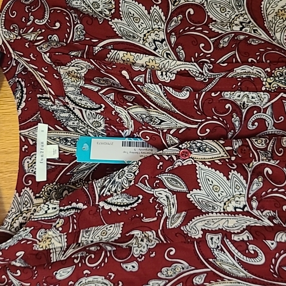 Fun2fun Kearney Henley Top Burgundy - Picture 4 of 4